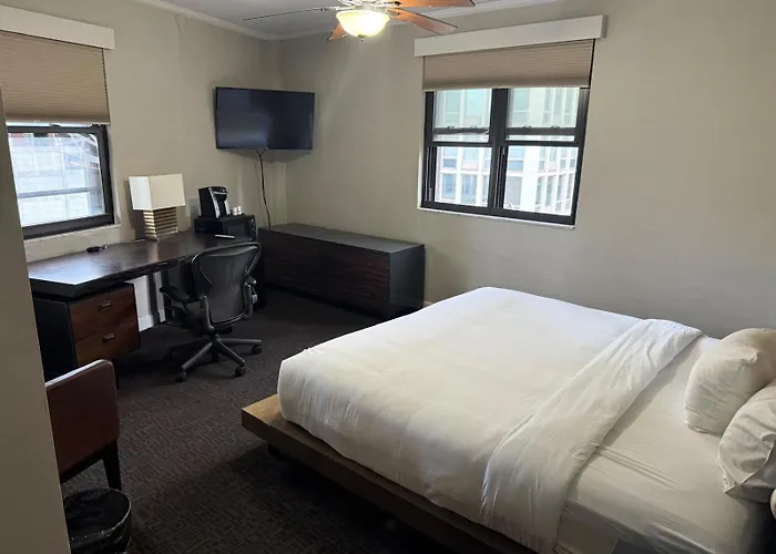 Hotel The Tremont Chicago